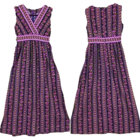 Vintage Dresses & Skirts - VINTAGE Purple Floral Dress